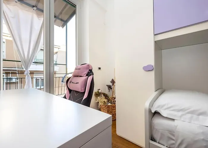 Stylish Air Conditionig Wifi Tv 50 Metro 4 Minutes Away רומא
